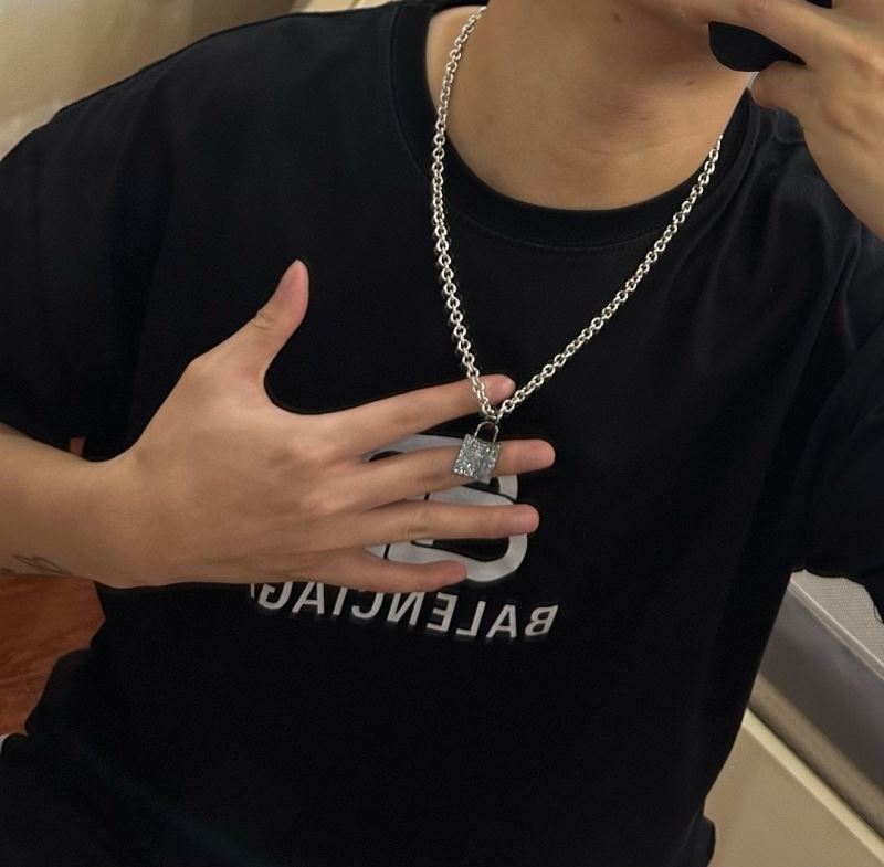 chr1st1an D10r necklaces